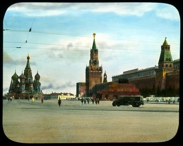 Red Square with the view on the Mausoleum, in 1931